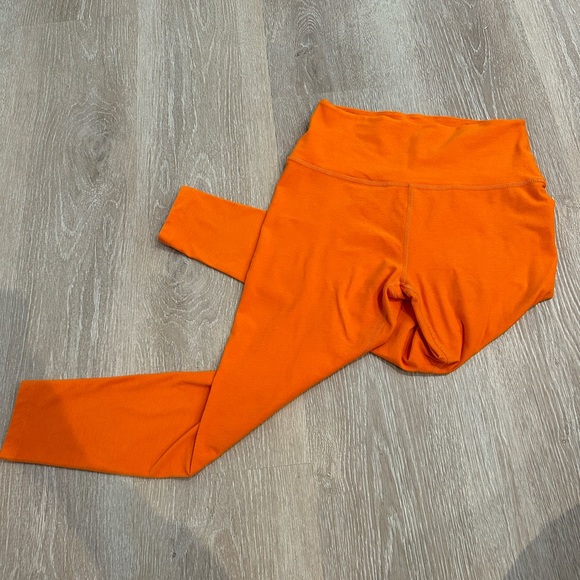 BEYOND YOGA caught in the midi high waisted leggings - Picture 8 of 15